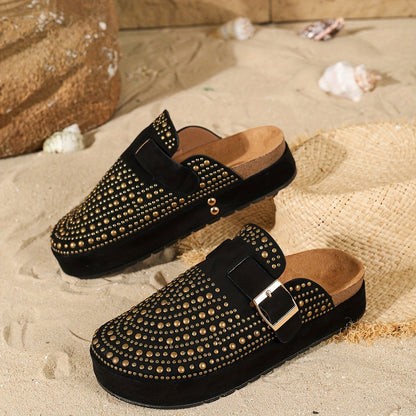 Women's platform shoes with studs – fashionable clogs for everyday and leisure use