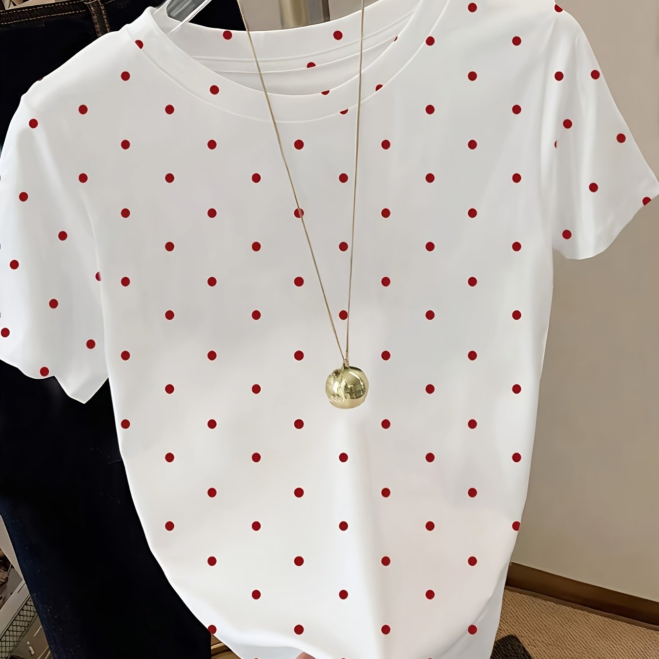 Women's Polka Dot T-Shirt in Elegant Style – Perfect for Everyday and Leisure