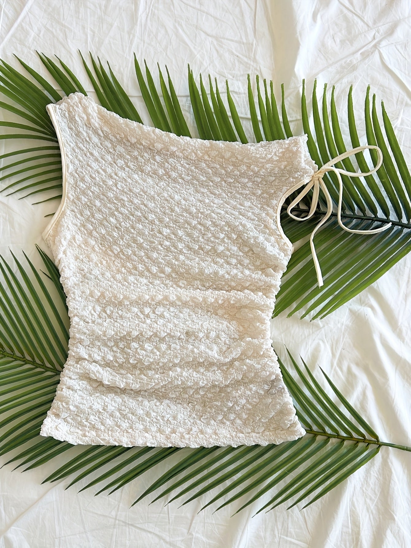 Women's summer top with texture and asymmetrical shoulder detail – Ideal for vacation and beach
