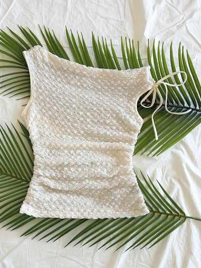 Women's summer top with texture and asymmetrical shoulder detail – Ideal for vacation and beach