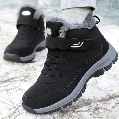Winterstiefel gefüttert mit Klettverschluss und Schnürung, rutschfeste Sohle
