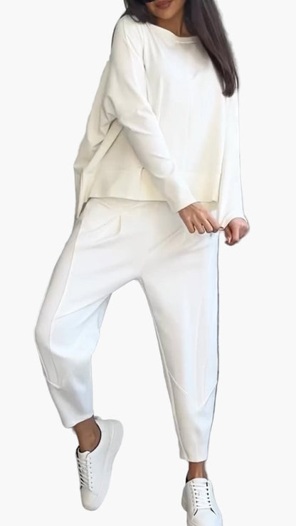 Women's Two-Piece Cozy Lounge Set – Fashionable Casual Suit for Home & Everyday Use