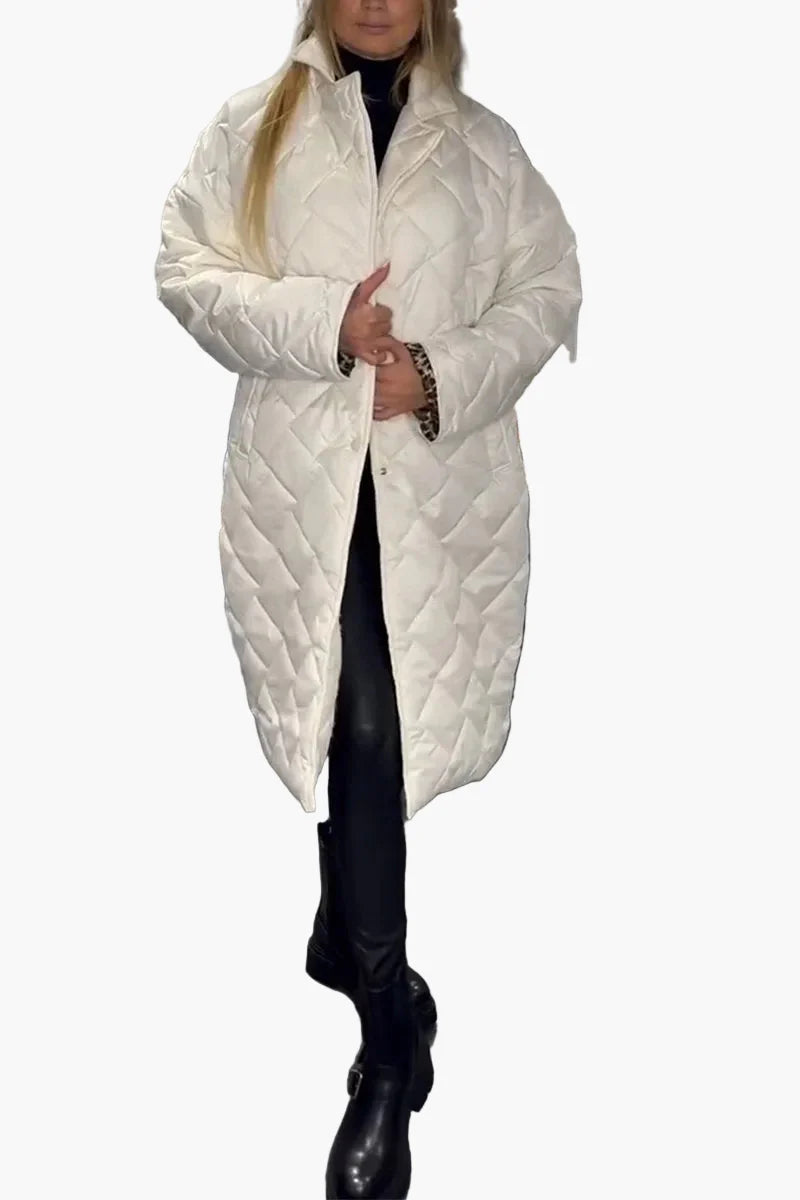 Damen Steppmantel mit Wendefunktion – Eleganter Wintermantel mit Leopardenprint und modernem Schnitt für Alltag & Freizeit