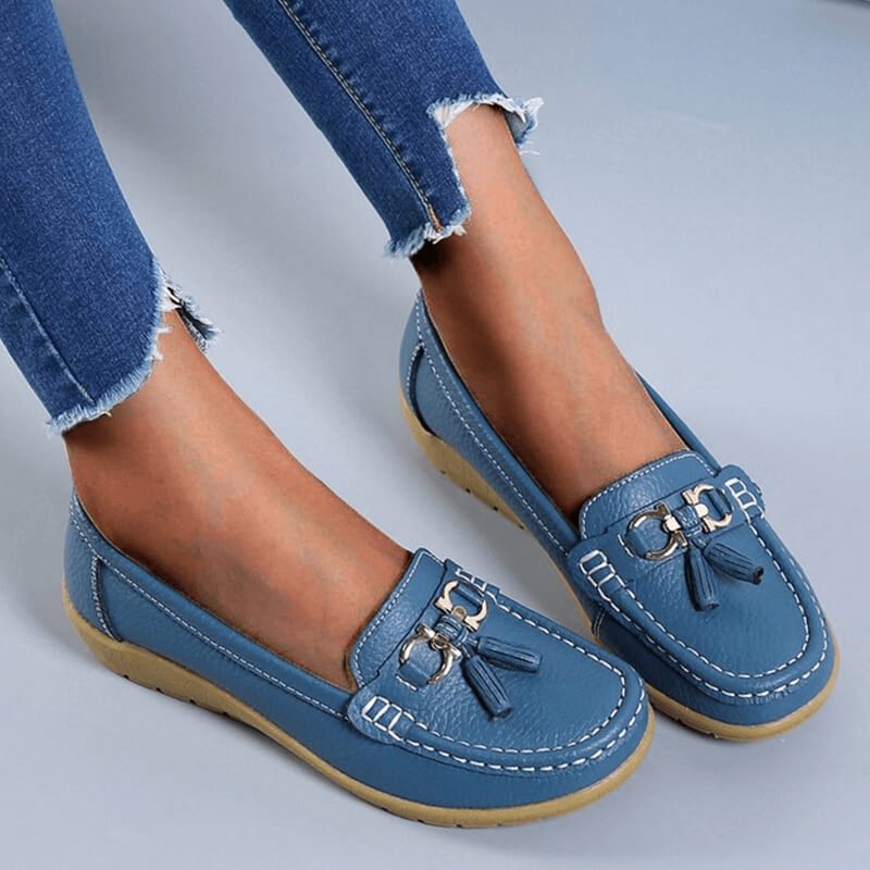 Women's moccasins comfort slip-ons with tassel for everyday and office use