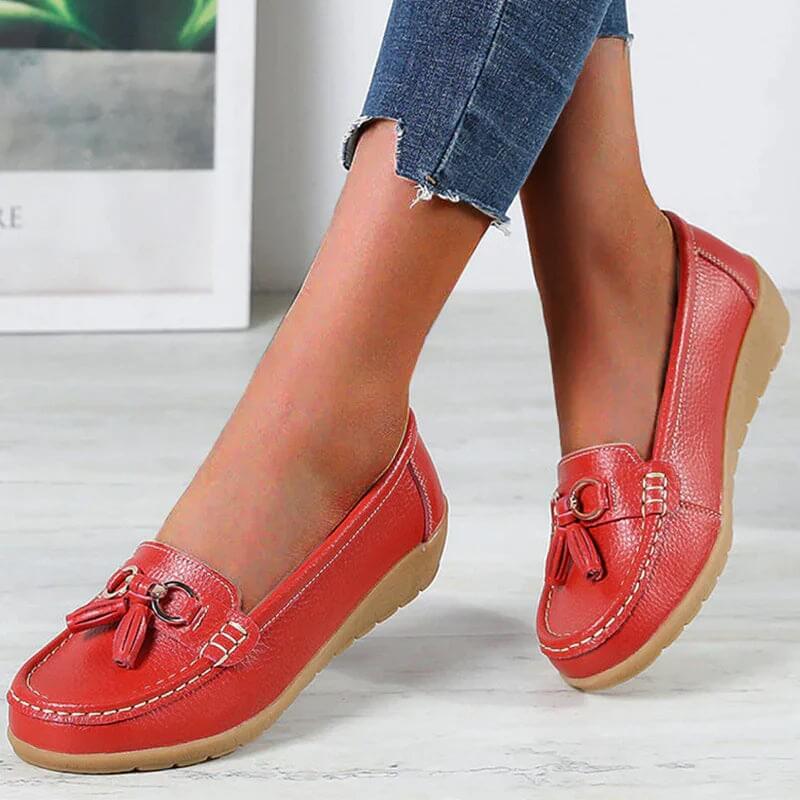 Women's moccasins comfort slip-ons with tassel for everyday and office use