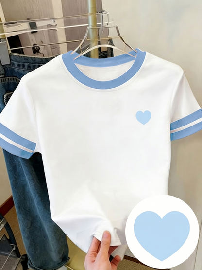 Damen T-Shirt mit Herz-Print und Kontraststreifen – Modisches Freizeitshirt für Frühling und Sommer